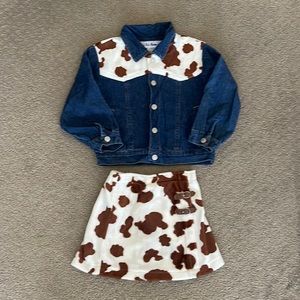 Cutest western cow print Jean jacket and skirt size 4T never wore